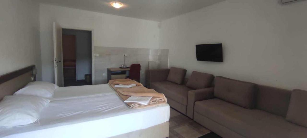 Hotel Villa Matic Неум Екстериор снимка