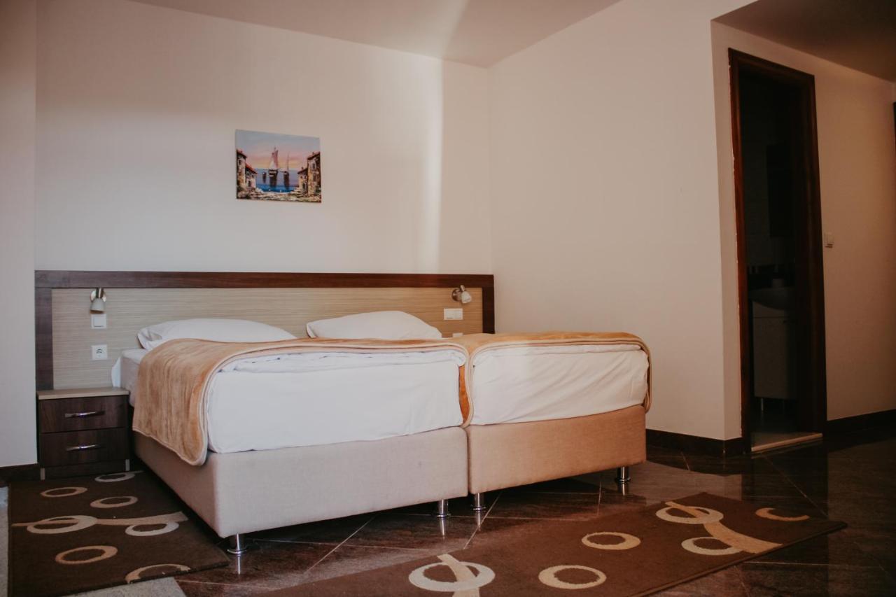 Hotel Villa Matic Неум Екстериор снимка