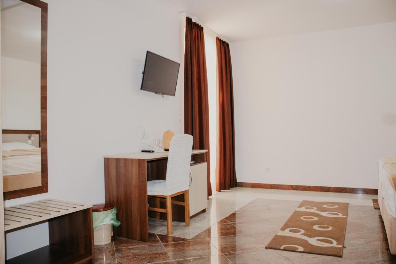 Hotel Villa Matic Неум Екстериор снимка