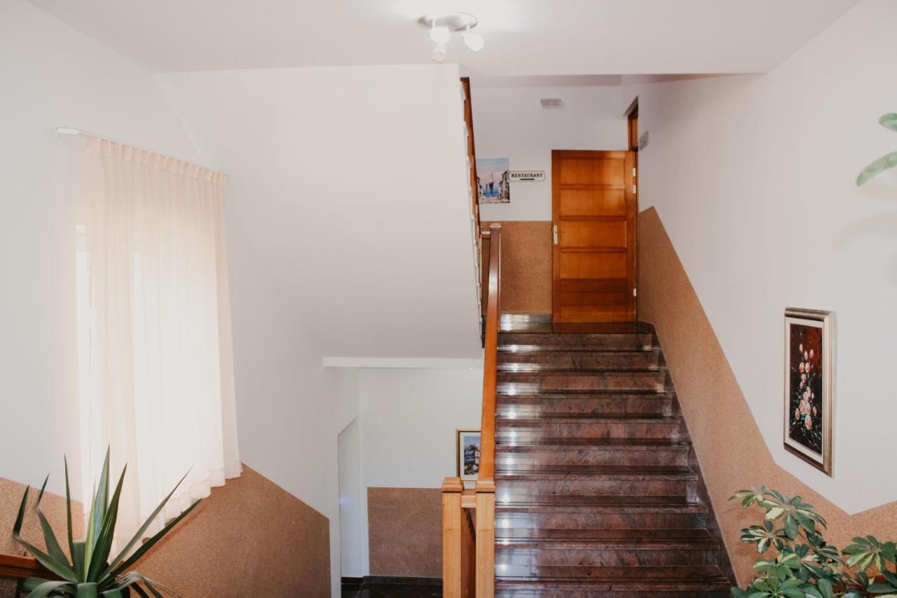 Hotel Villa Matic Неум Екстериор снимка