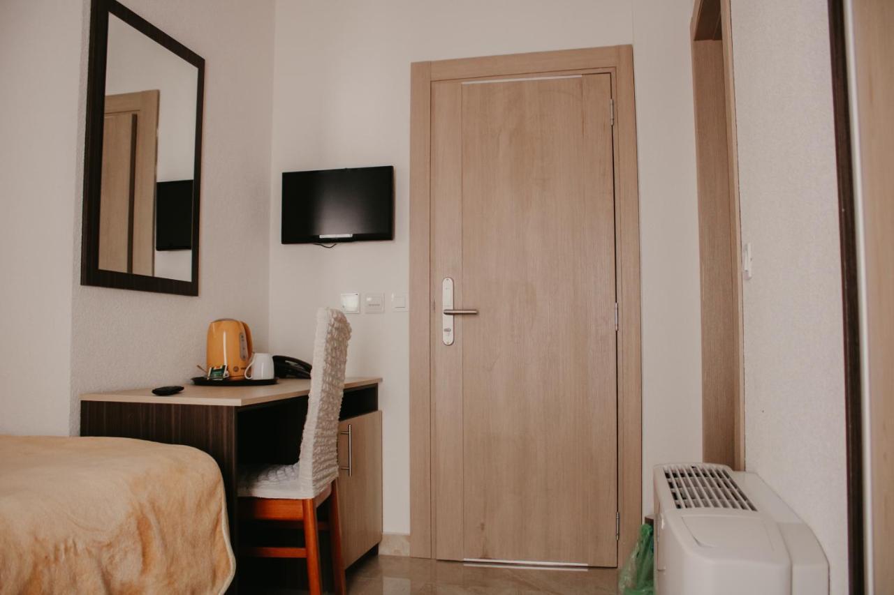 Hotel Villa Matic Неум Екстериор снимка