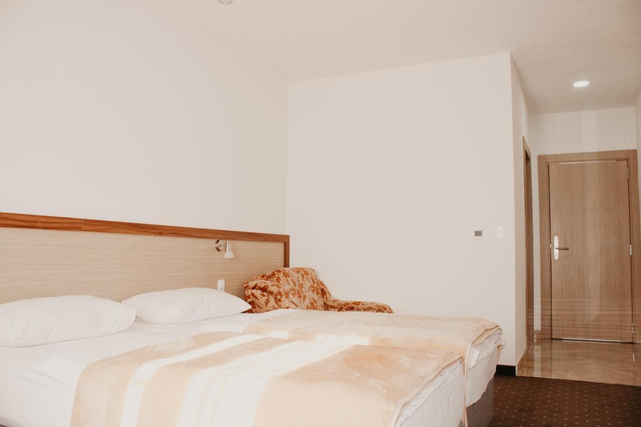 Hotel Villa Matic Неум Екстериор снимка