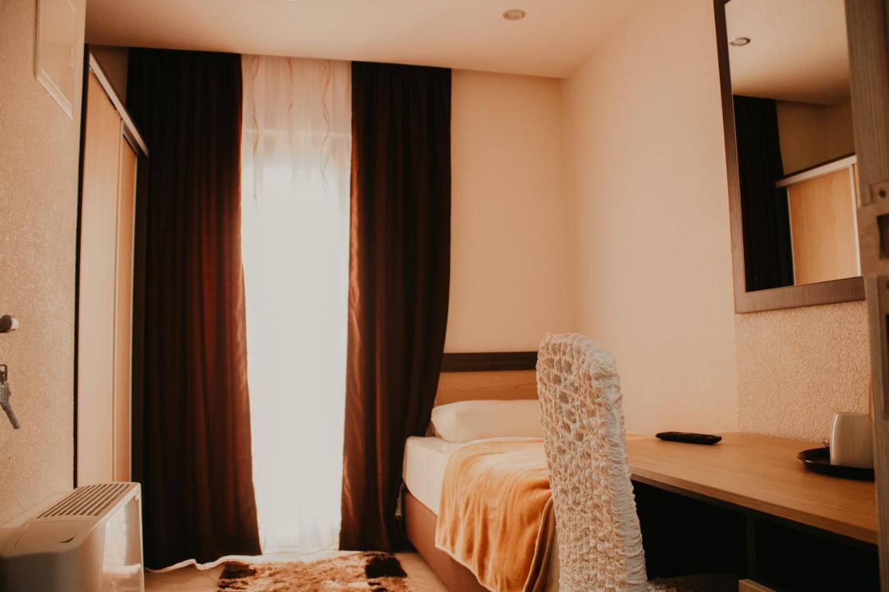Hotel Villa Matic Неум Екстериор снимка