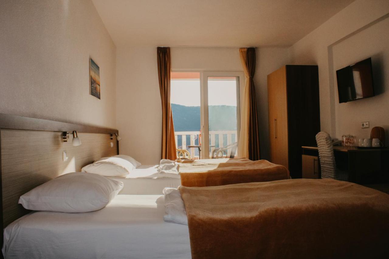 Hotel Villa Matic Неум Екстериор снимка